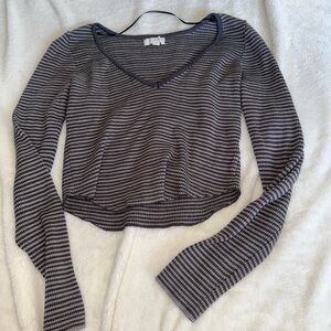 Striped V-neck cropped sweater